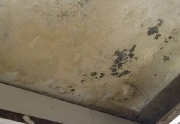 揭东阳台漏水维修公司分享下揭东卫生间渗水维修需要注意哪些问题。